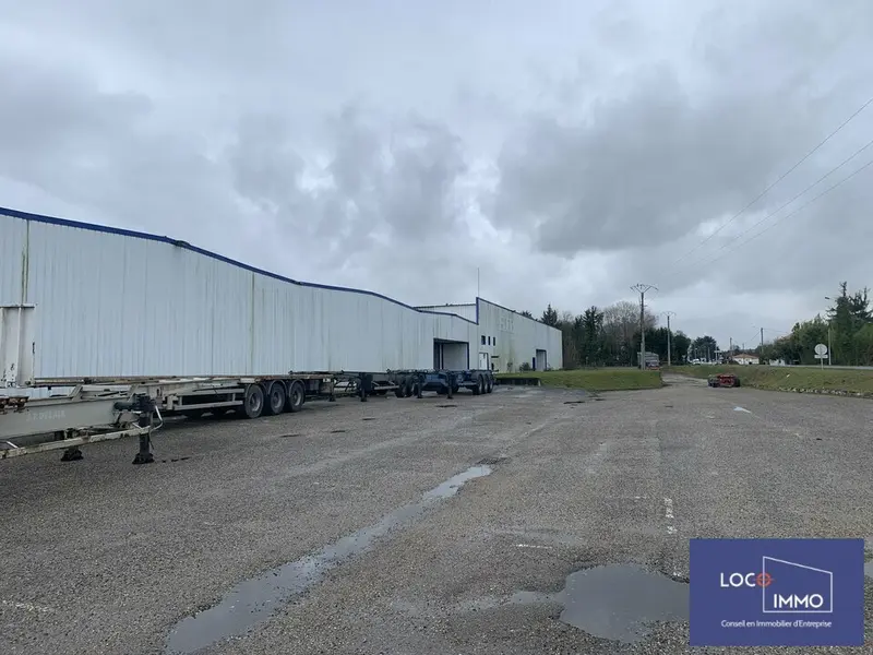 Entrepôt / Activité à louer - Coutras (33230) - 6868 m² - 21 066 €/mois