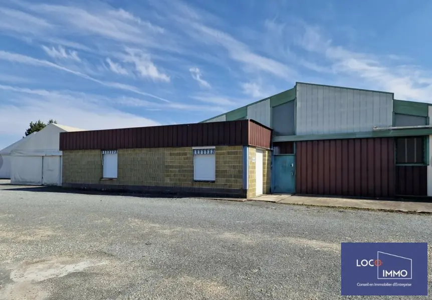 Entrepôt / Activité à vendre - Bieujac (33210) - 2200 m²