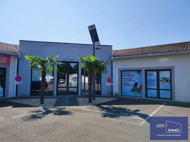 Local Commercial à louer - Cavignac (33620) - 136 m² - 1 100 €/mois