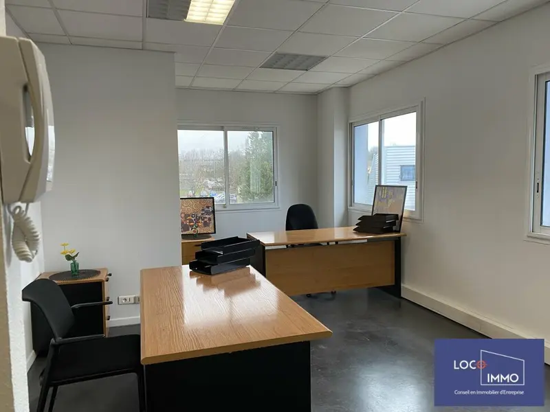 Bureau à louer - Cenon (33150) - 25 m² - 350 €/mois
