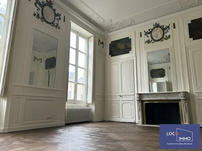 Bureau à louer - Bordeaux (33000) - 200 m² - 4 583 €/mois