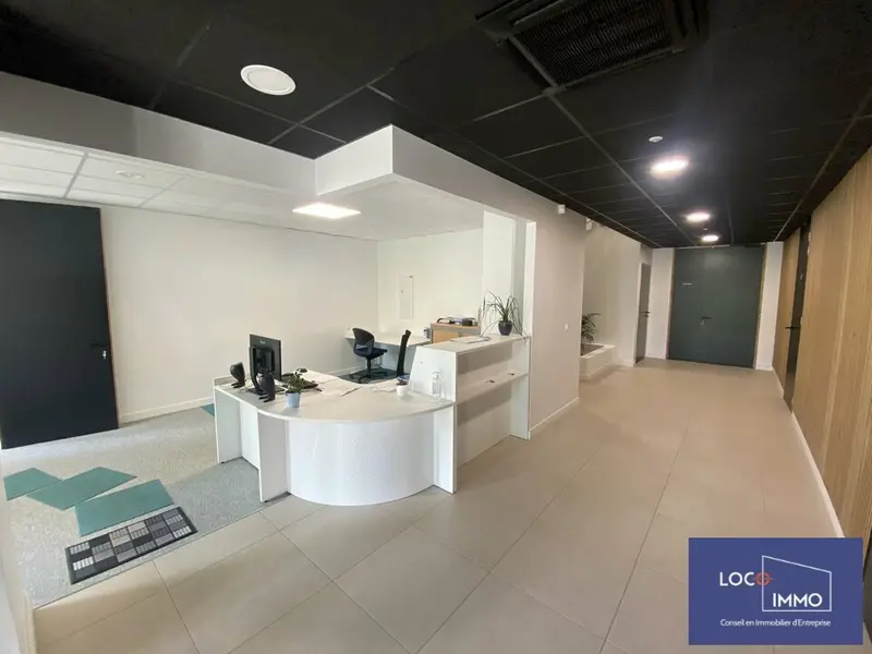 Bureau à louer - Pessac (33600) - 1180 m² - 14 848 €/mois