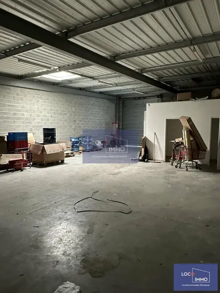 Entrepôt / Activité à louer - Le Haillan (33185) - 200 m² - 1 200 €/mois