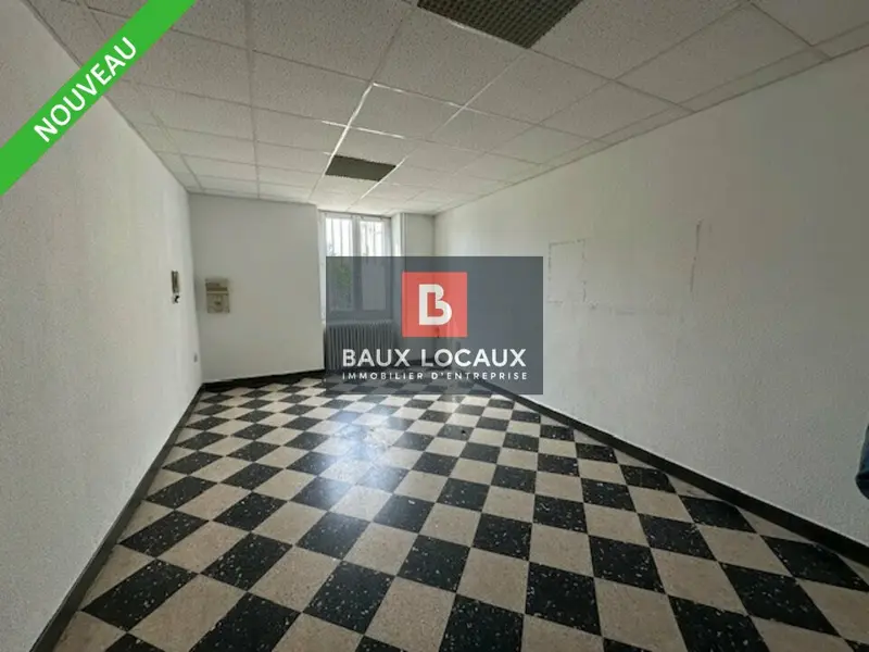 Bureau à louer - Le Pontet (84130) - 20 m² - 345 €/mois