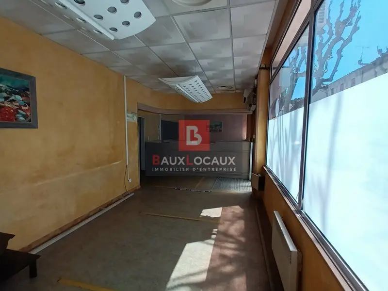 Local Commercial à vendre - Châteaurenard (13160) - 180 m²