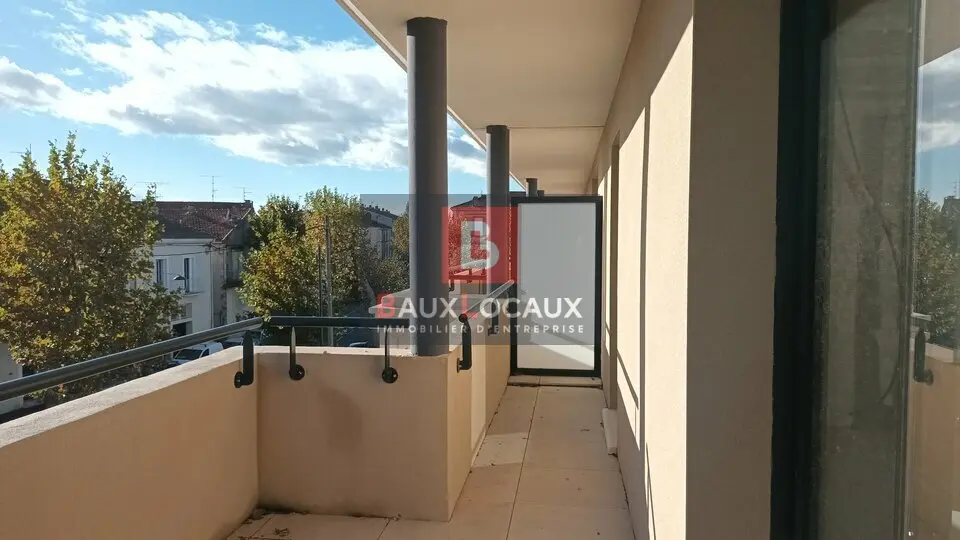Entrepôt / Activité à vendre - Châteaurenard (13160) - 110 m²