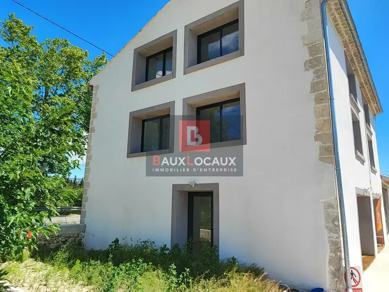 Bureau à louer - Sénas (13560) - 50 m² - 750 €/mois