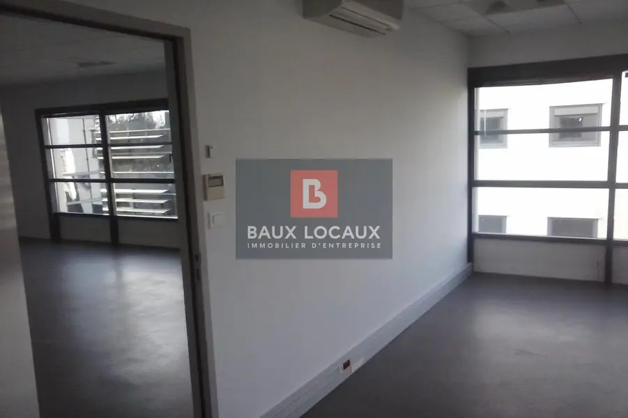 Bureau à louer - Avignon (84000) - 92 m² - 1 737 €/mois