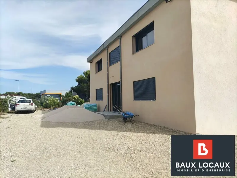 Location Bureaux neuf 56 m² Lambesc