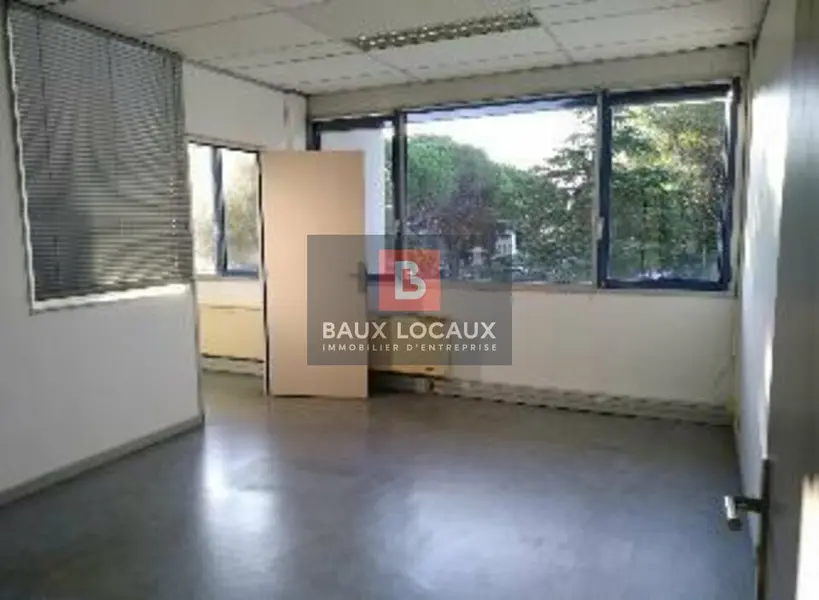 Bureau à louer - Avignon (84000) - 189 m² - 3 309 €/mois