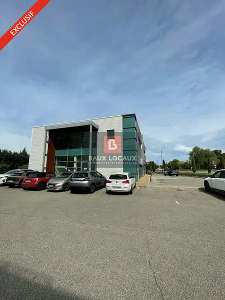 Bureau à vendre - Entraigues-Sur-La-Sorgue (84320) - 123 m²
