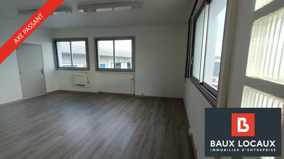 Bureau à louer - Orange (84100) - 120 m² - 1 200 €/mois