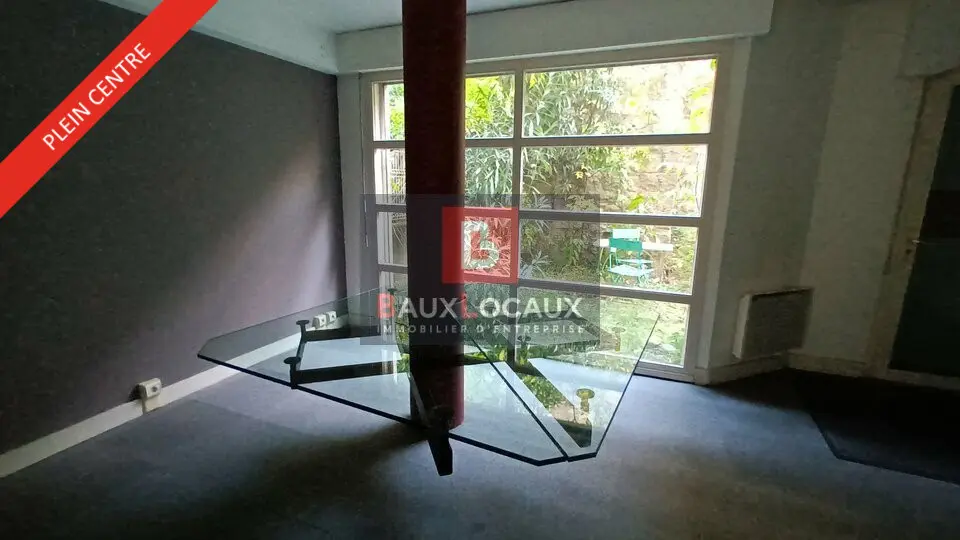 Bureau à louer - Avignon (84000) - 100 m² - 1 200 €/mois