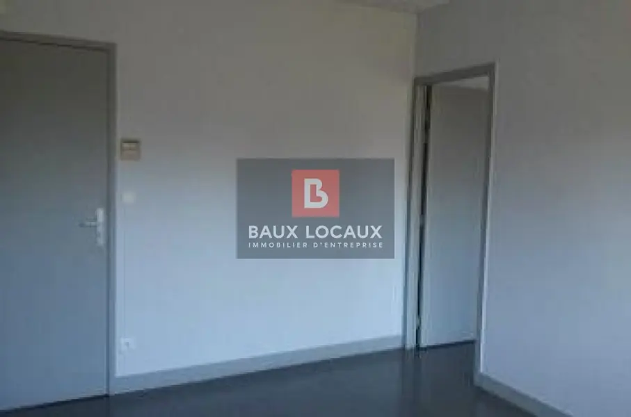 Bureau à louer - Avignon (84000) - 54 m² - 755 €/mois