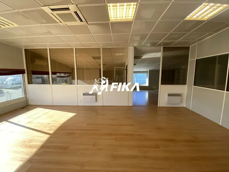 Bureau à louer - Muret (31600) - 515 m² - 4 077 €/mois