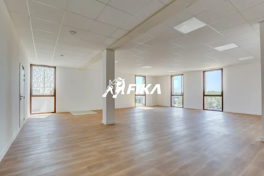 Bureau à louer - Muret (31600) - 84 m² - 1 050 €/mois