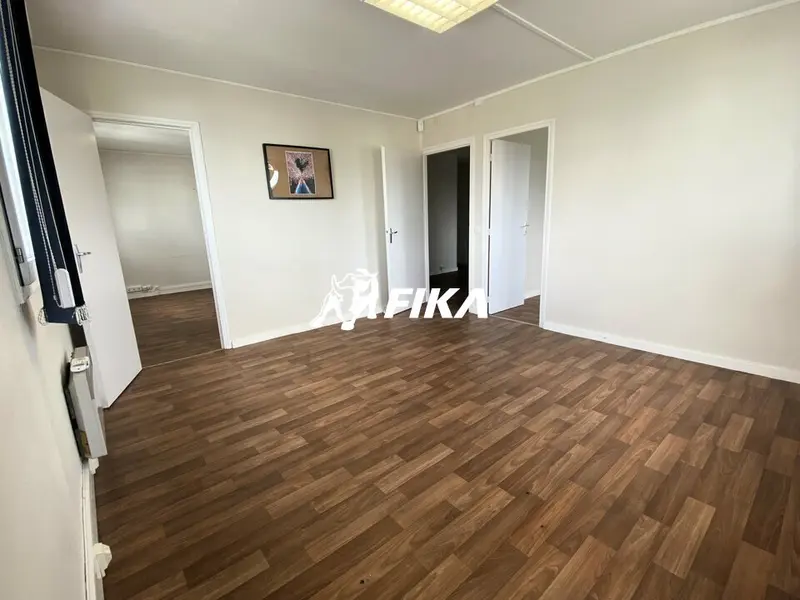 Bureau à louer - Toulouse (31100) - 135 m² - 1 260 €/mois