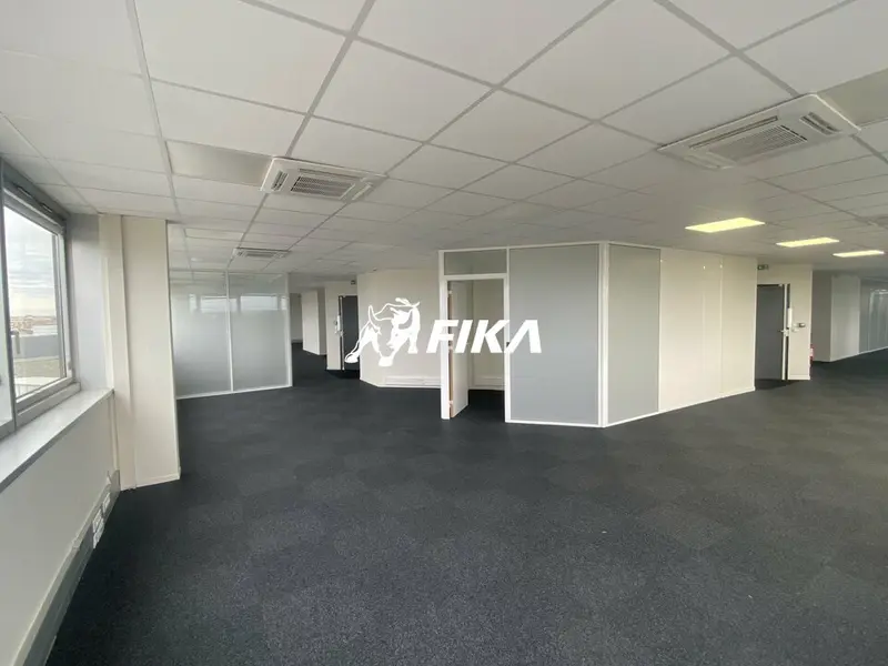 Bureau à louer - Blagnac (31700) - 464 m² - 5 220 €/mois