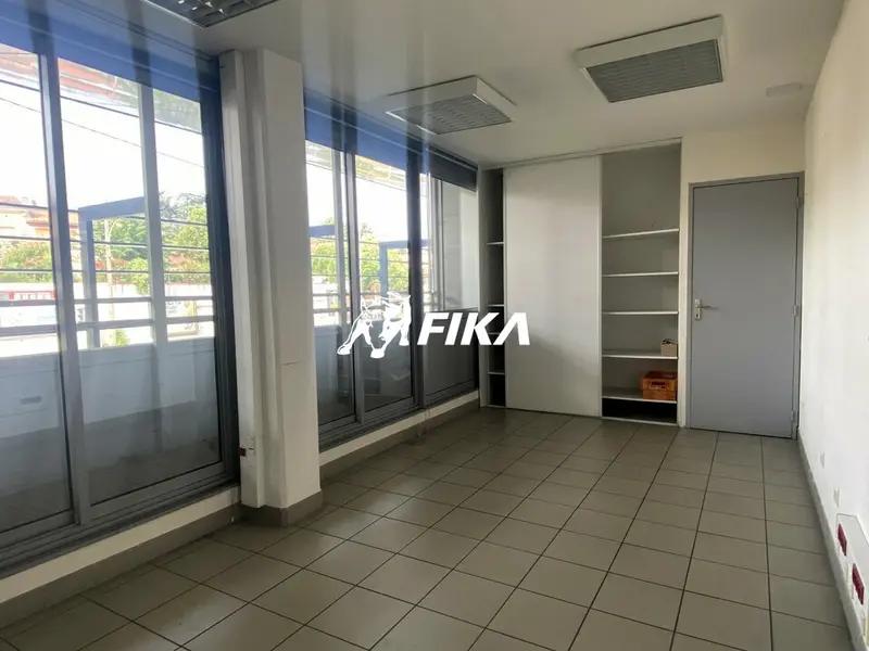 Bureau à louer - Toulouse (31500) - 165 m² - 1 512 €/mois