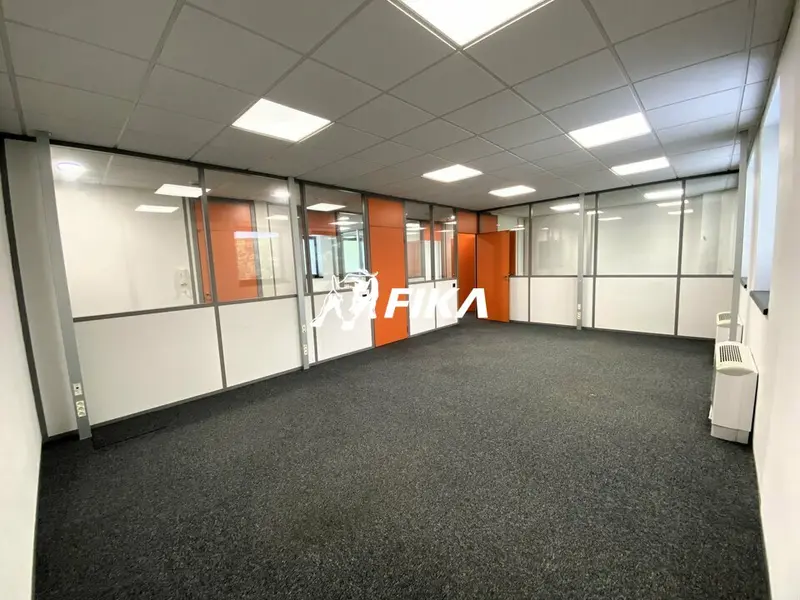 Bureau à louer - Labège (31670) - 112 m² - 1 101 €/mois