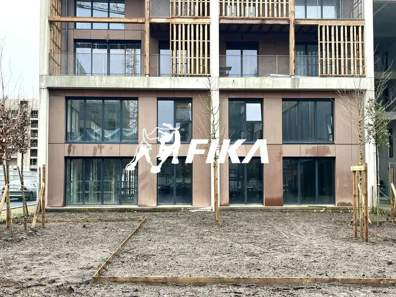 Local Commercial à vendre - (33100) - 150 m² - 292 500 €