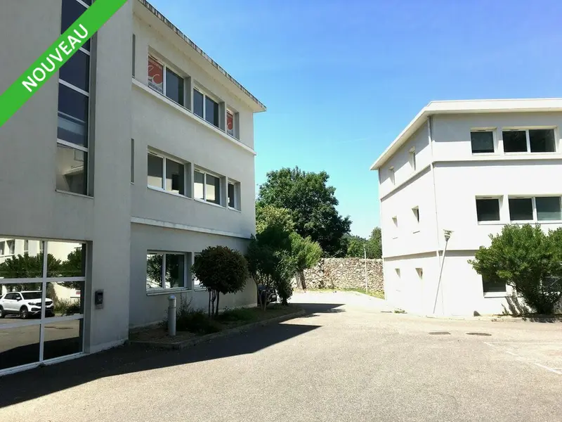 Bureau à louer - Gémenos (13420) - 54 m² - 780 €/mois