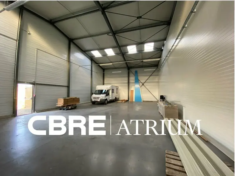 Entrepôt / Activité à louer - Combronde (63460) - 220 m² - 1 600 €/mois