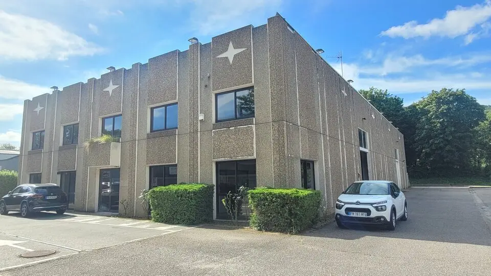Entrepôt / Activité à louer - Rouen (76000) - 1069 m² - 6 333 €/mois