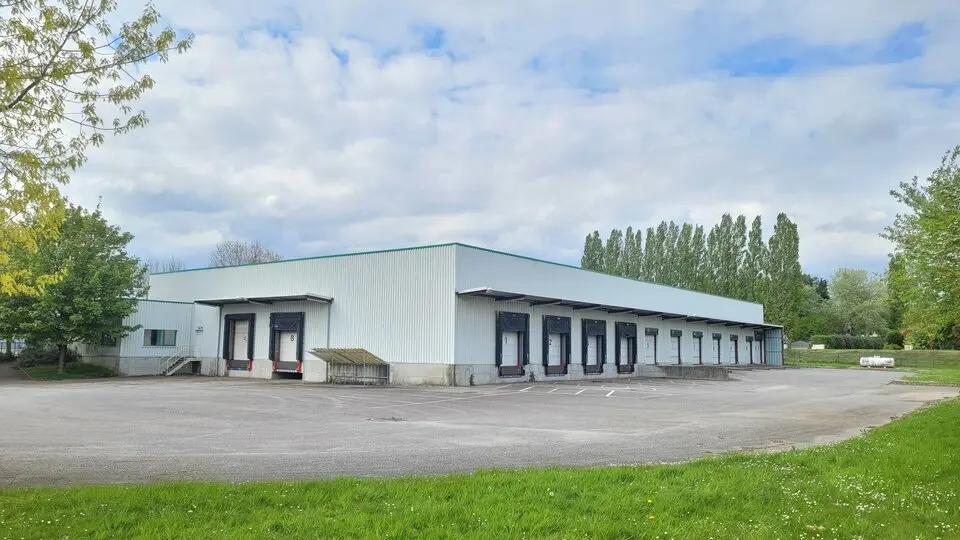 Entrepôt / Activité à louer - Eslettes (76710) - 1802 m² - 17 010 €/mois