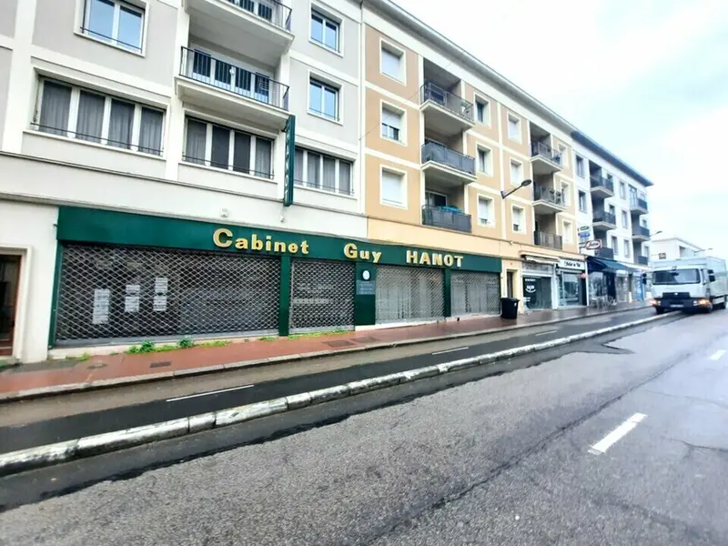 Local Commercial à louer - Rouen (76100) - 198 m² - 3 400 €/mois