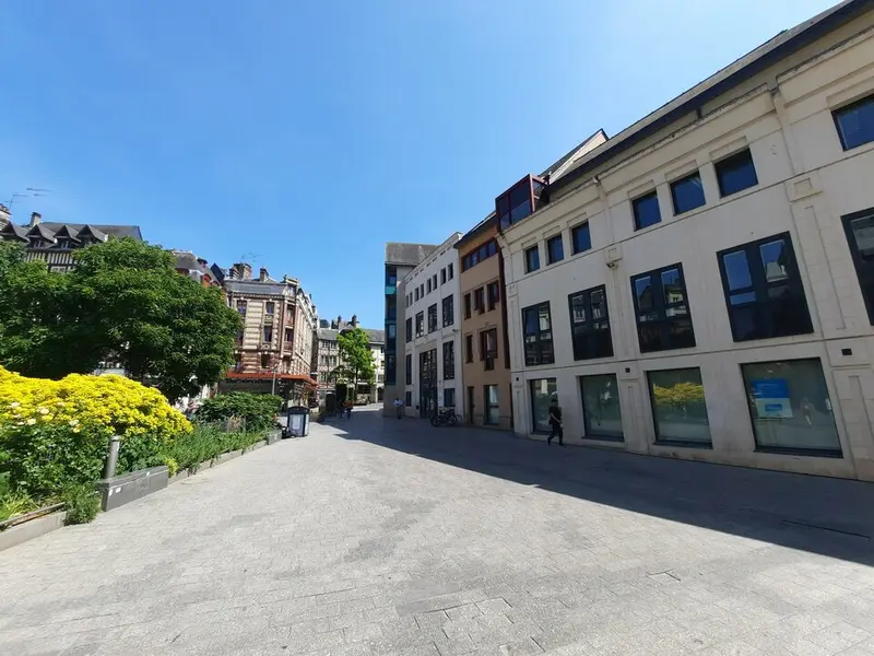 Bureau à louer - Rouen (76000) - 1149 m² - 15 640 €/mois