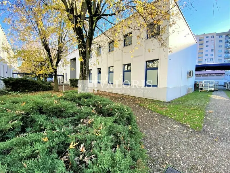 Bureau à louer - Villeurbanne (69100) - 1183 m² - 8 874 €/mois