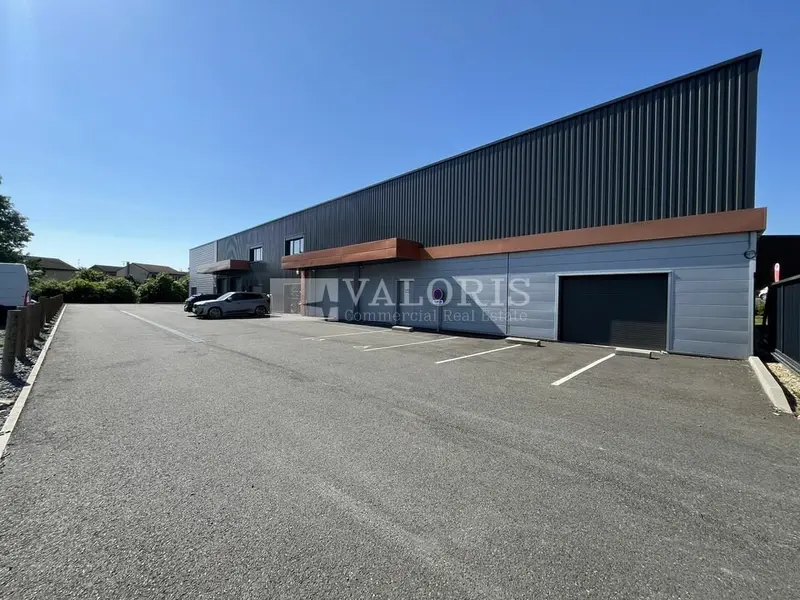 Entrepôt / Activité à louer - Arnas (69400) - 220 m² - 1 837 €/mois