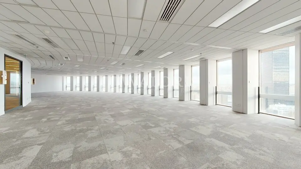 Bureau à louer - Lyon 03 (69003) - 2910 m² - 56 987 €/mois