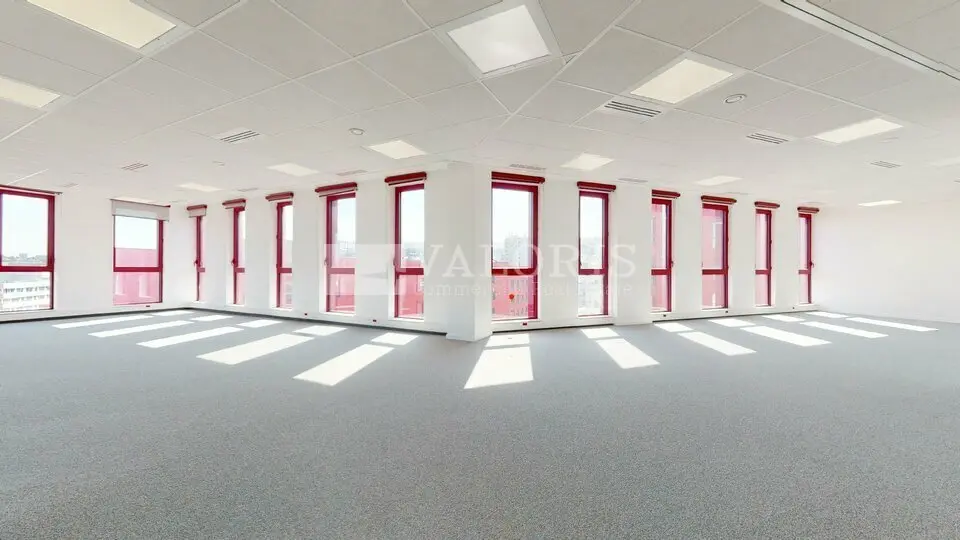 Bureau à louer - Saint-Étienne (42000) - 474 m² - 6 134 €/mois