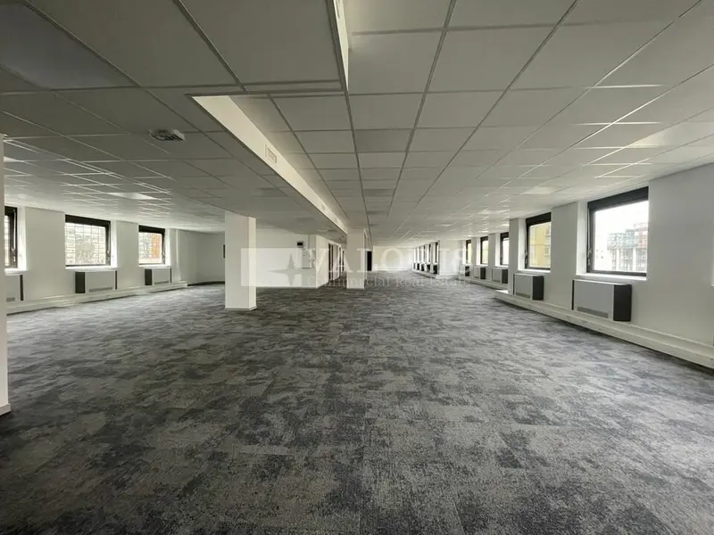 Bureau à louer - Lyon 03 (69003) - 738 m² - 11 070 €/mois