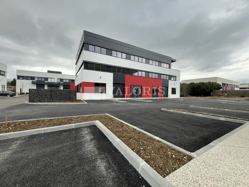 Entrepôt / Activité à louer - Dardilly (69570) - 5329 m² - 63 250 €/mois