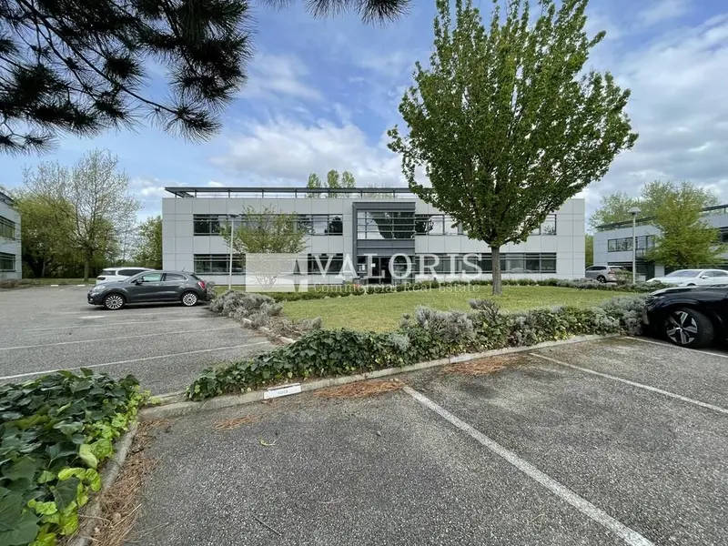 Bureau à louer - Saint-Priest (69800) - 2626 m² - 26 260 €/mois