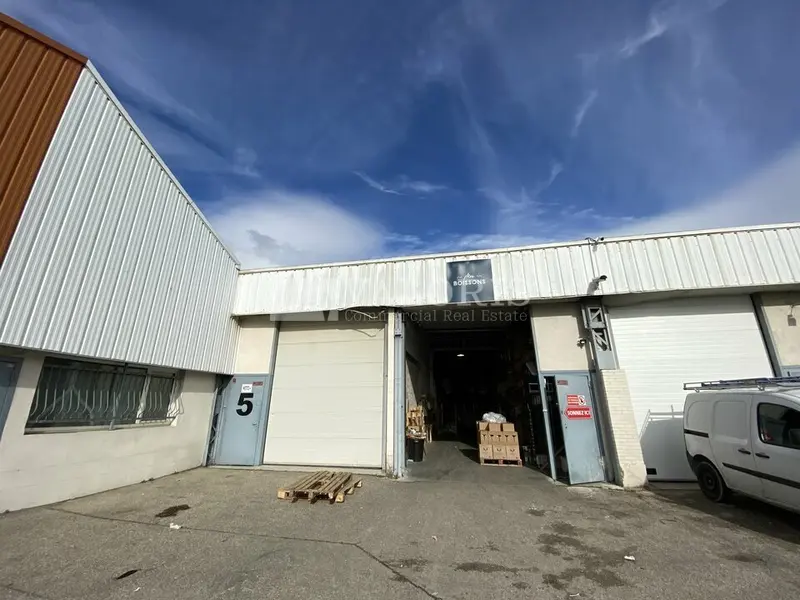Entrepôt / Activité à louer - Vénissieux (69200) - 1431 m² - 11 460 €/mois