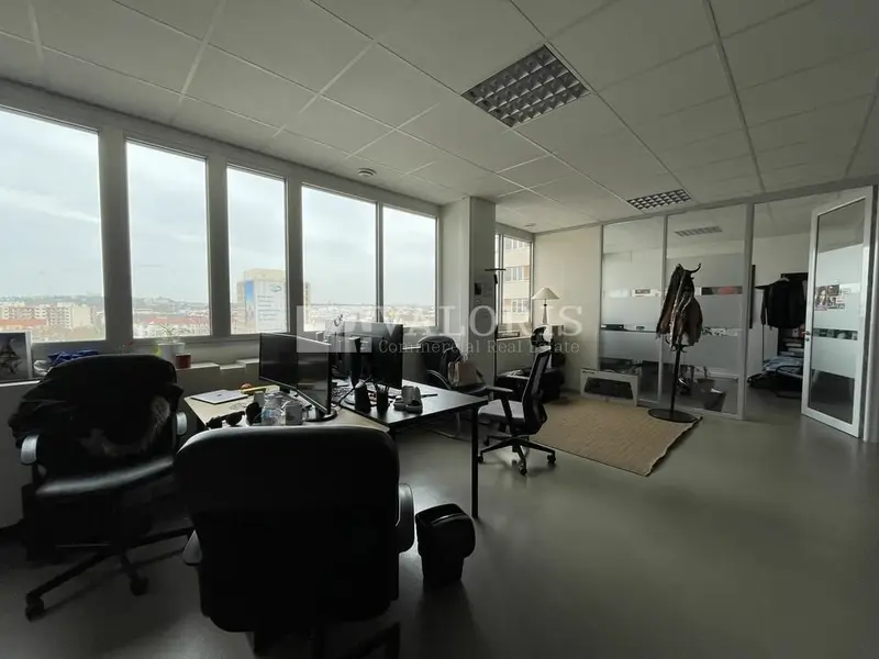 Bureau à louer - Lyon 03 (69003) - 1095 m² - 15 512 €/mois