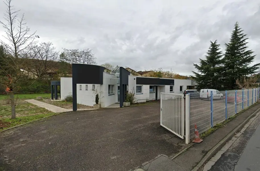 Entrepôt / Activité à louer - Custines (54670) - 302 m² - 2 500 €/mois
