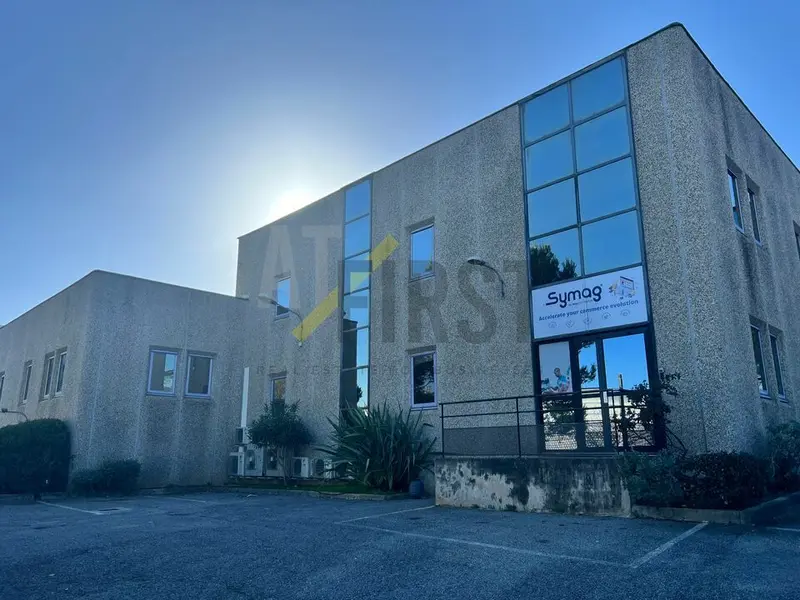 Entrepôt / Activité à louer - Antibes (06600) - 480 m² - 5 611 €/mois