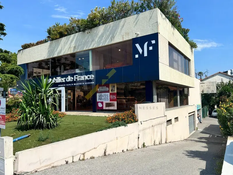 Bureau à louer - Saint-Laurent-Du-Var (06700) - 49 m² - 1 166 €/mois