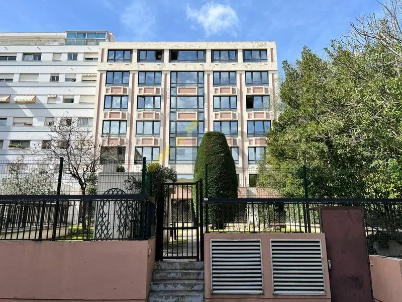 Bureau à louer - Cannes (06400) - 249 m² - 2 905 €/mois