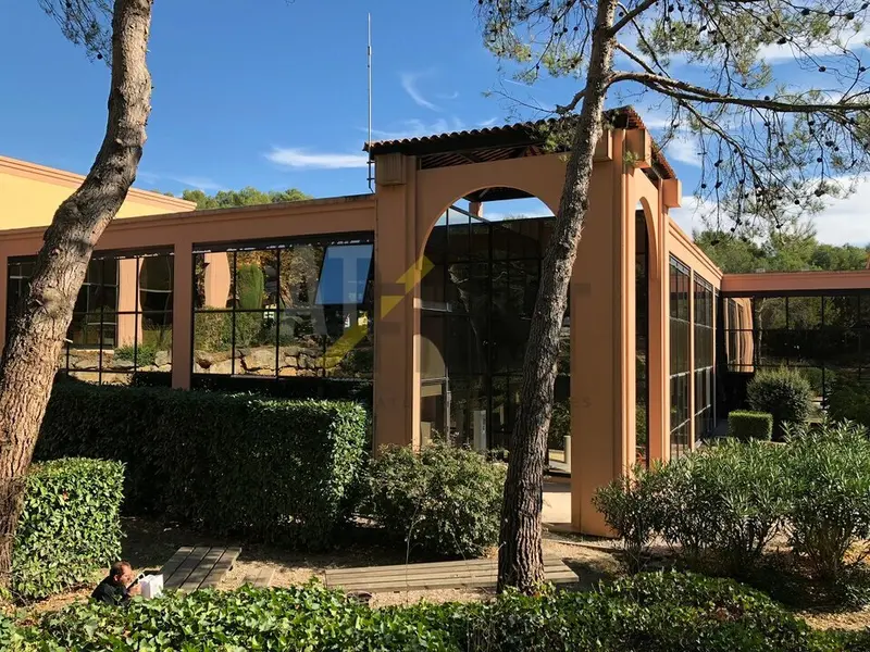 Bureau à louer - Valbonne (06560) - 290 m² - 4 001 €/mois