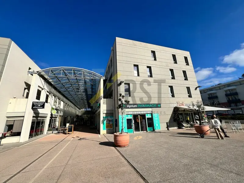 Bureau à louer - Biot (06410) - 383 m² - 5 425 €/mois