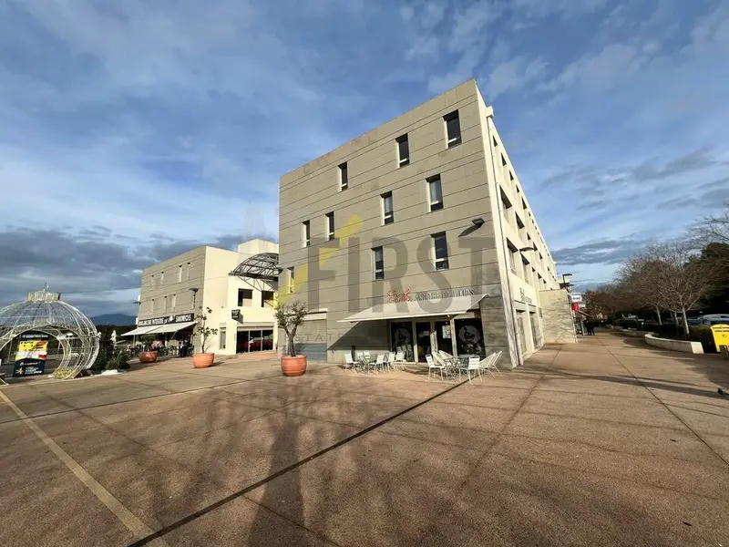 Bureau à louer - Biot (06410) - 39 m² - 552 €/mois