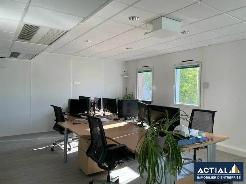Bureau à vendre - Nantes (44300) - 186 m²