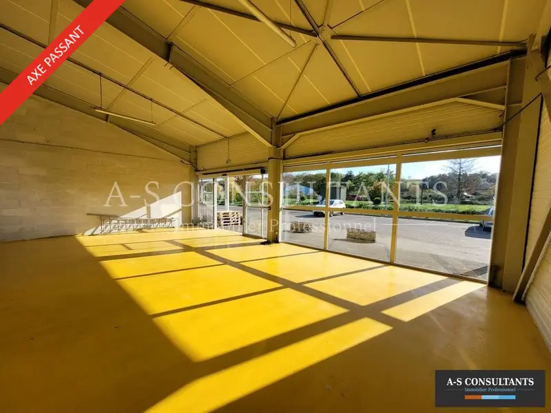Local Commercial à louer - Saint-Sorlin-En-Valloire (26210) - 263 m² - 2 100 ...
