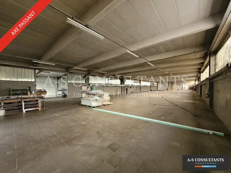 Entrepôt / Activité à vendre - Saint-Sorlin-En-Valloire (26210) - 1750 m²